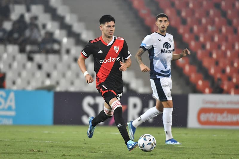 Soi Kèo Trận Đấu Independiente Rivadavia vs River Plate